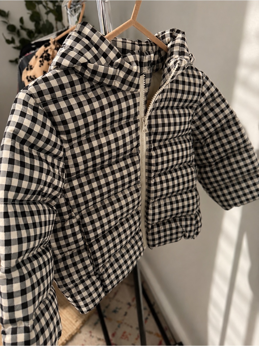 Checked Puffer Jacket with Hood - Black & White UNIQLO 12-18M unisex worn once